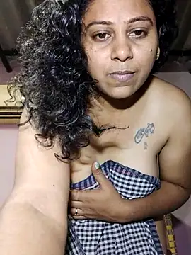 Snapshot of JENNIFERtamil chatting on April 2026 08:19:01 AM JENNIFERtamil online show from April 2026 08:19:01 AM