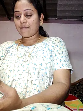 Snapshot of JENNIFERtamil chatting on April 2026 07:45:01 AM JENNIFERtamil online show from April 2026 07:45:01 AM