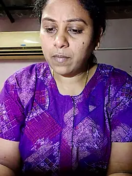 Snapshot of JENNIFERtamil chatting on May 2026 01:30:01 PM JENNIFERtamil online show from May 2026 01:30:01 PM