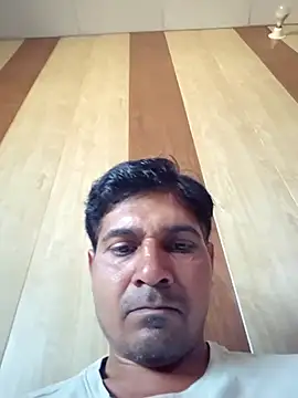 johnny8731 online show from April 2026 04:53:01 AM