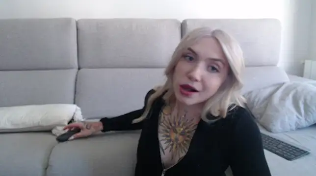 tattoobbgirl online show from September 2025 12:30:01 PM