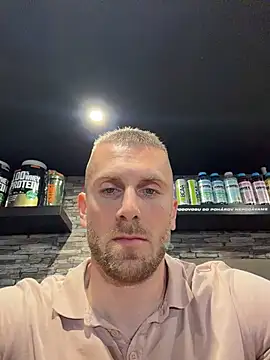 Snapshot of trainwithme chatting on May 2026 02:00:02 PM trainwithme online show from May 2026 02:00:02 PM