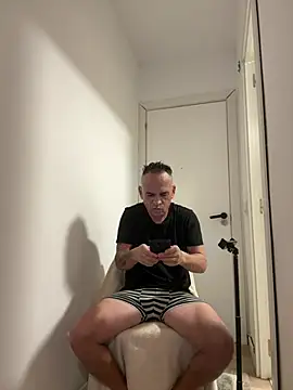 Snapshot of mateocali25 chatting on July 2026 02:23:02 PM mateocali25 online show from July 2026 02:23:02 PM