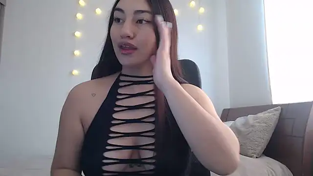 nalafoster online show from September 2025 02:00:02 PM