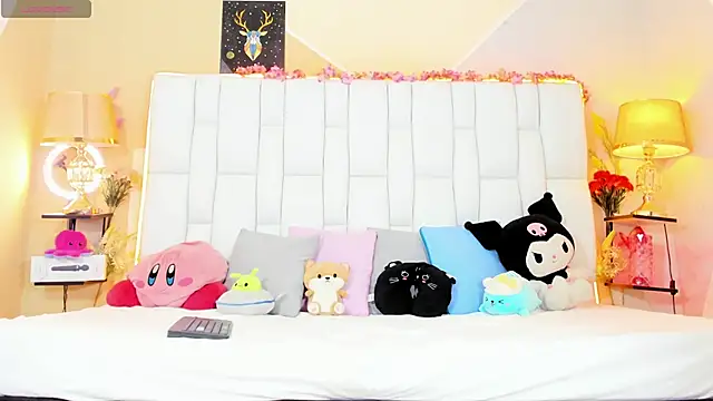 cherryboom23 online show from December 2025 06:58:01 PM