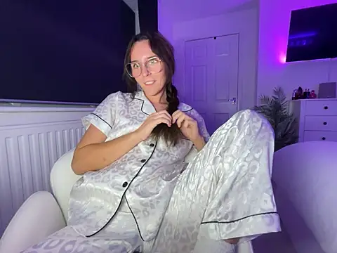 Snapshot of Missalex_xo chatting on June 2026 02:57:01 AM Missalex xo online show from June 2026 02:57:01 AM