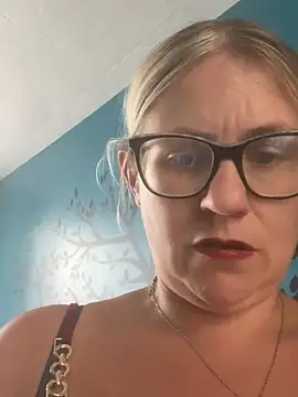 Snapshot of lady_gloria69 chatting on June 2026 11:23:01 AM lady gloria69 online show from June 2026 11:23:01 AM