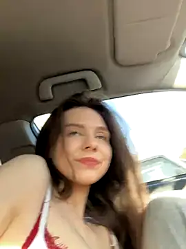 MilaBee online show from October 2025 04:09:01 AM