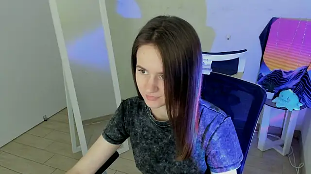 Catherine e online show from October 2025 06:15:02 PM