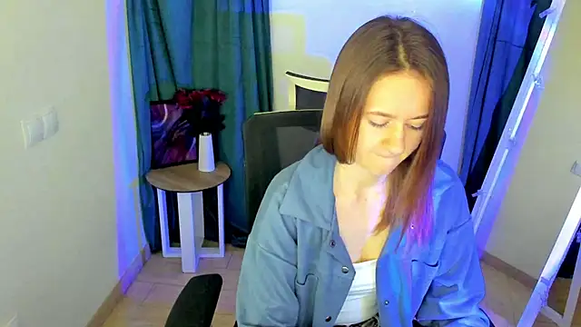 Catherine e online show from October 2025 06:39:02 PM