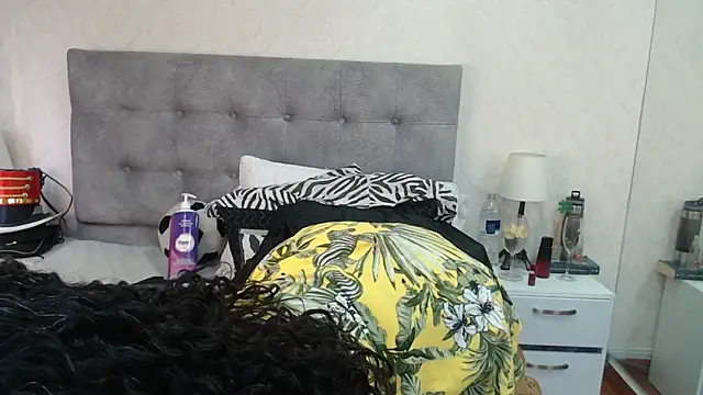 Snapshot of ScarlettGreen_ chatting on May 2026 11:17:02 AM ScarlettGreen online show from May 2026 11:17:02 AM