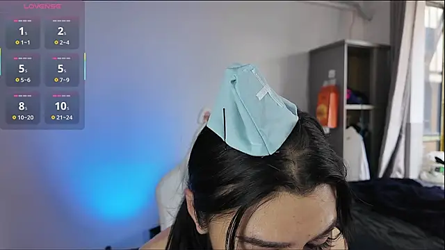 Snapshot of Rainbow-sweet chatting on December 2025 07:17:01 AM Rainbow-sweet online show from December 2025 07:17:01 AM