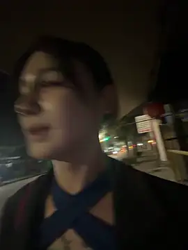 Snapshot of Rainbow-sweet chatting on February 2026 05:17:02 PM Rainbow-sweet online show from February 2026 05:17:02 PM