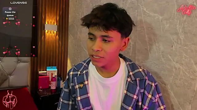 Ethan Westt online show from April 2026 08:32:01 PM