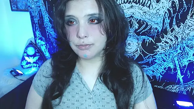 mikaskullcs online show from April 2026 06:15:01 PM