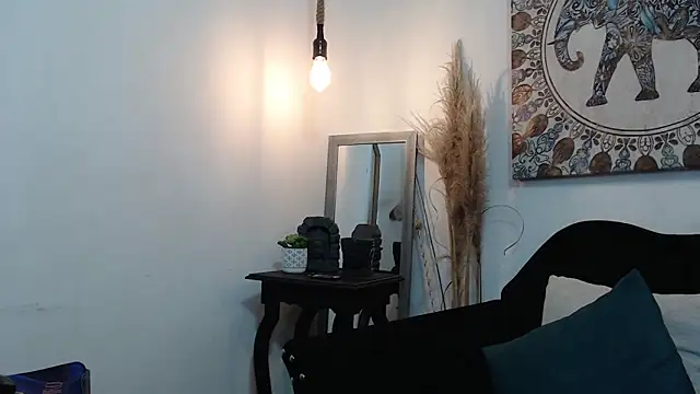 Snapshot of GagingZhara chatting on October 2025 12:15:01 PM GagingZhara online show from October 2025 12:15:01 PM