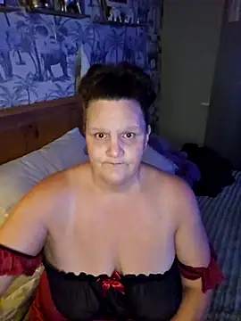 MissQueenBeex online show from December 2025 11:57:02 PM