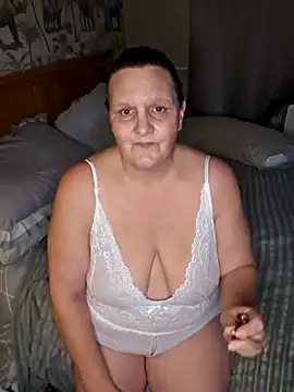 MissQueenBeex online show from January 2026 08:45:01 PM