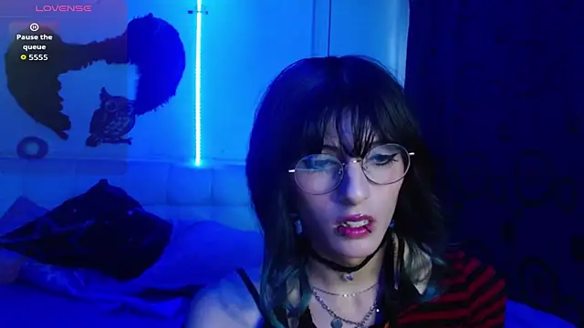 goth minerva online show from September 2025 01:47:02 PM