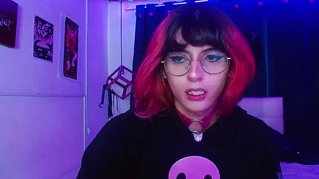 goth minerva online show from November 2025 01:21:02 PM