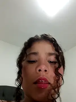 Snapshot of daika31 chatting on October 2025 01:37:02 AM daika31 online show from October 2025 01:37:02 AM