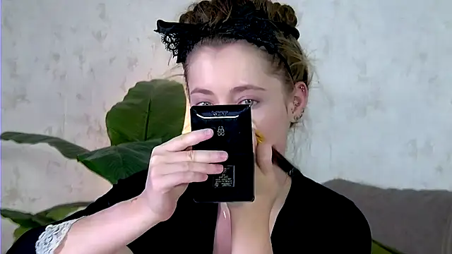 AshleyD  online show from October 2025 02:31:01 AM