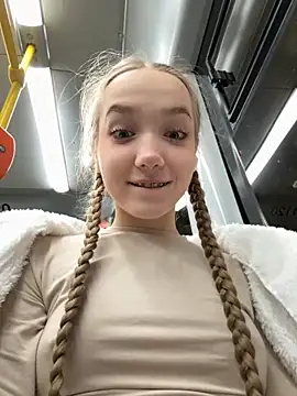 bambi lu online show from October 2025 04:30:02 PM