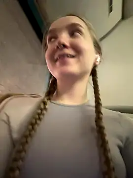 bambi lu online show from December 2025 06:03:02 PM