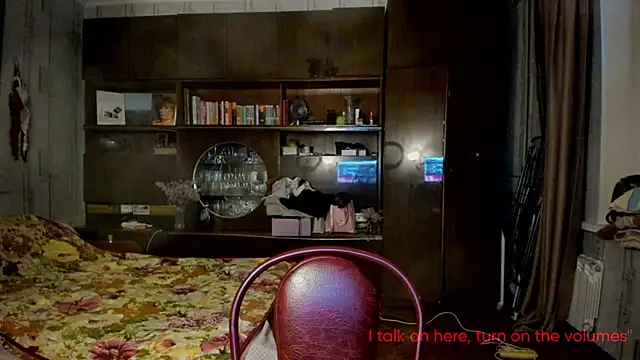 AngelaSwan online show from October 2025 04:03:02 PM