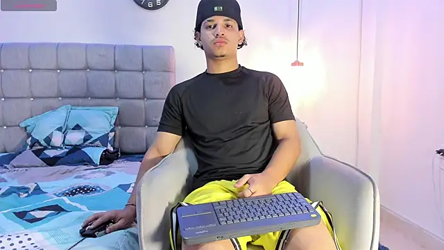 samxx muscle online show from September 2025 01:22:02 PM