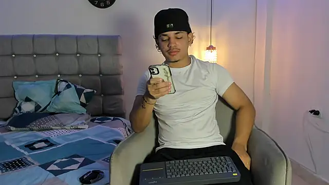 samxx muscle online show from September 2025 02:09:02 PM