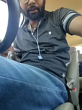 Snapshot of UAjit chatting on October 2025 09:07:01 AM UAjit online show from October 2025 09:07:01 AM