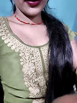 Snapshot of Eshwari_Chopra chatting on May 2026 06:19:02 AM Eshwari Chopra online show from May 2026 06:19:02 AM