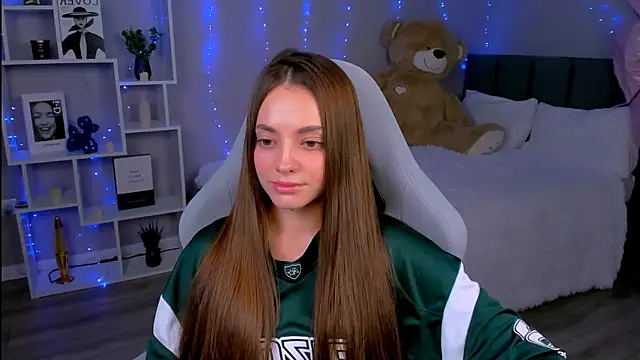 MelanieAlves online show from April 2026 08:20:01 PM