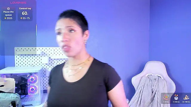 Elaine87  online show from October 2025 08:44:01 PM