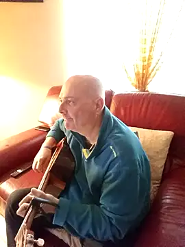 Alexis Bull online show from November 2025 02:10:02 PM