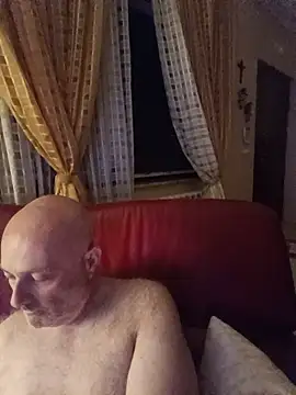 Alexis Bull online show from July 2026 11:20:01 PM