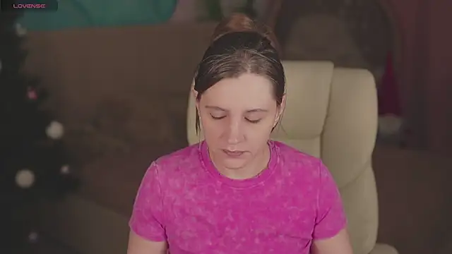 Snapshot of ValeryMurr chatting on December 2025 06:42:02 AM ValeryMurr online show from December 2025 06:42:02 AM