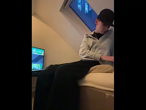 Snapshot of colar55x chatting on February 2026 05:06:02 PM colar55x online show from February 2026 05:06:02 PM