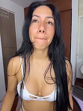 ArianaReynoldss online show from March 2026 10:21:02 AM