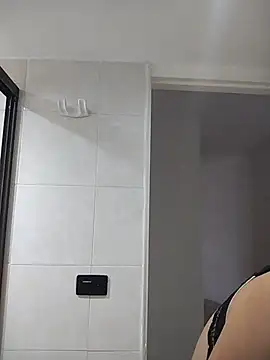 Snapshot of carlafox05 chatting on February 2026 10:19:01 PM carlafox05 online show from February 2026 10:19:01 PM