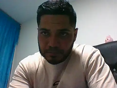 Snapshot of Alexanonimo chatting on September 2025 03:17:02 AM Alexanonimo online show from September 2025 03:17:02 AM