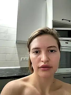 Snapshot of TesssaHart chatting on November 2025 08:08:01 PM TesssaHart online show from November 2025 08:08:01 PM