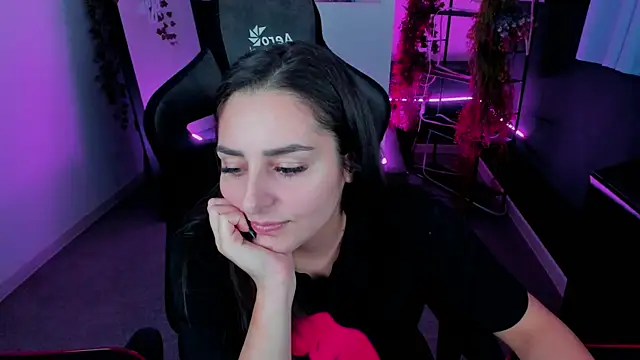 ValeriiMills online show from October 2025 02:20:01 PM