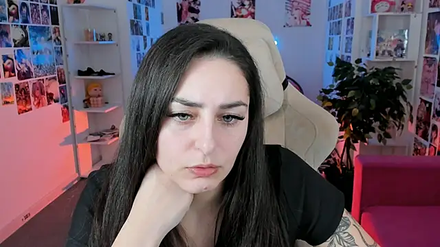 ValeriiMills online show from February 2026 02:55:02 PM