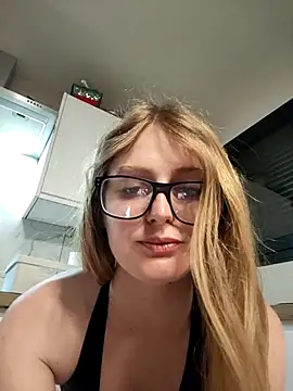 tuny x online show from April 2026 04:37:01 AM