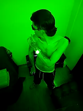 Chris  Jones online show from October 2025 11:38:01 PM