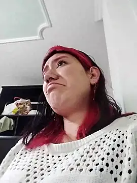 Cerecitaa02  online show from September 2025 12:05:01 PM