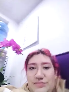 Cerecitaa02  online show from September 2025 11:47:01 AM