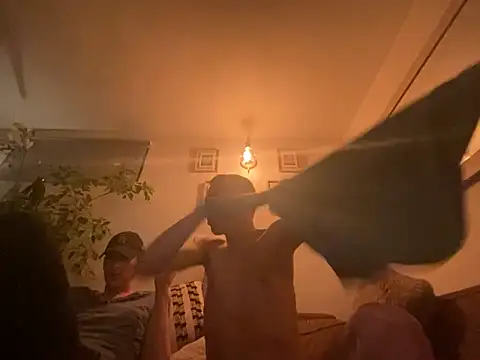 Chaud06 french online show from April 2026 03:12:02 AM